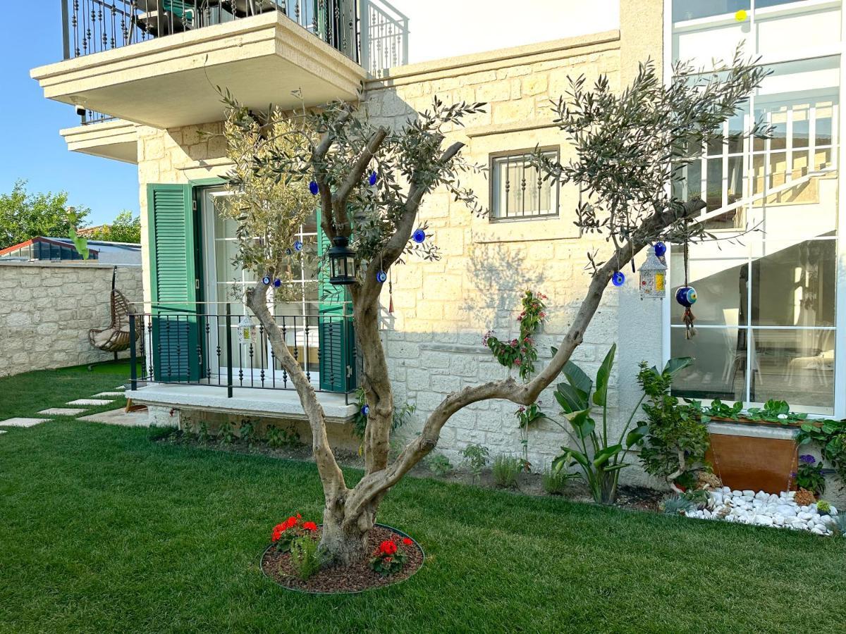 Muezeyyen Hanim Konagi Alaçatı Esterno foto